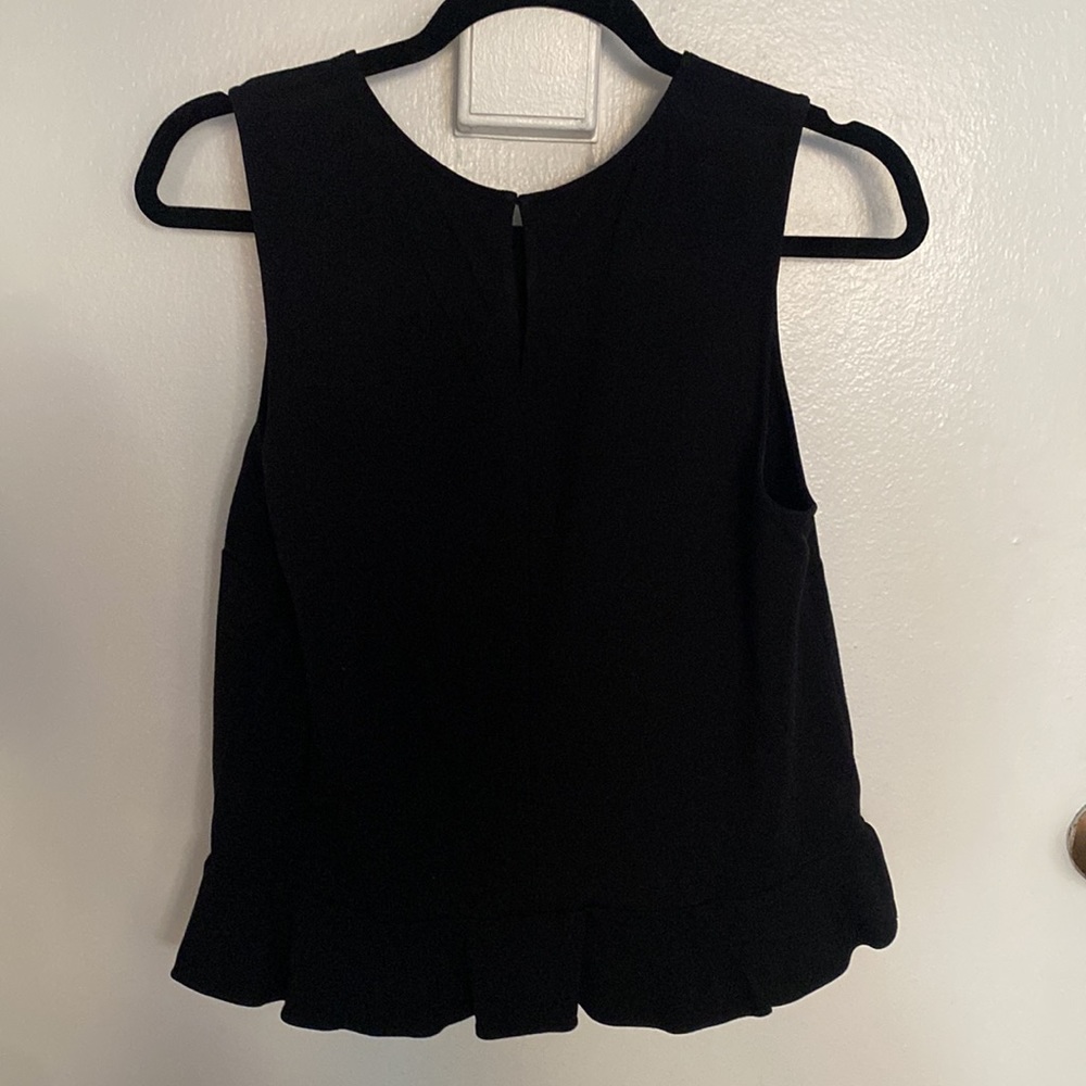 Anne Taylor Sleeveless Top - Picture 3 of 7